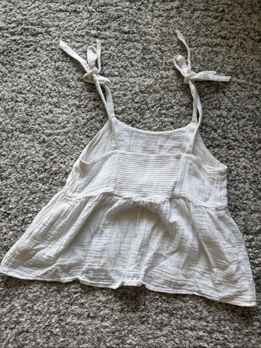Old Navy White Gauzy Tie-Strap Babydoll Tank - Picture 4 of 4
